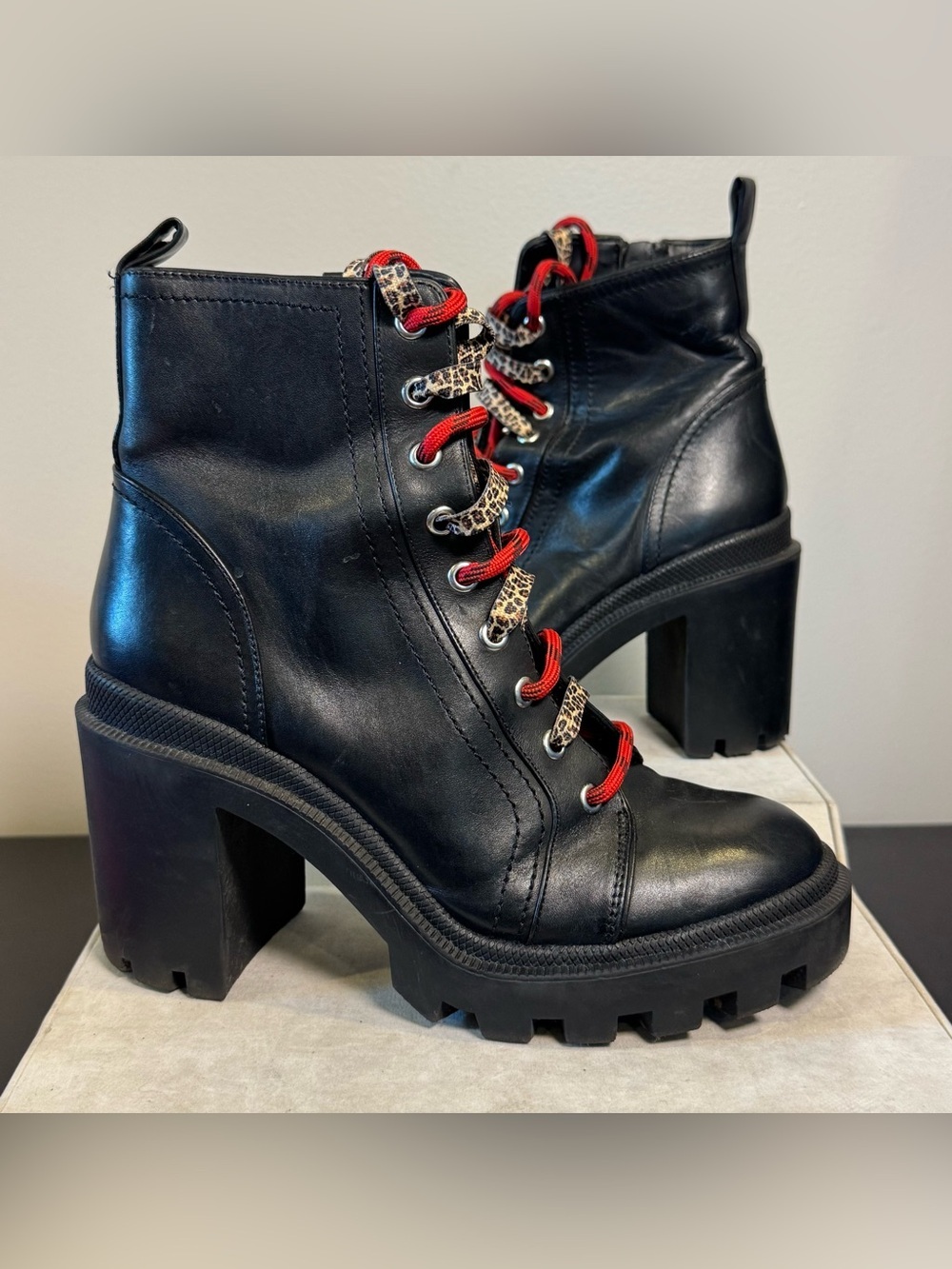 Gianni Bini Black Chunky Heel Leather Combat Ankle Boots with Red Laces, size8.5